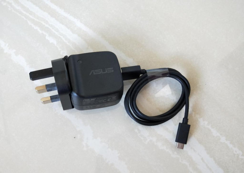 Nexus 7 Adapter 10W and Cable - UK version