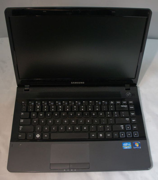 SAMSUNG NP300E4C-A02US Intel Core i3-2350M 2.3GHz 14 Inch Laptop AS IS