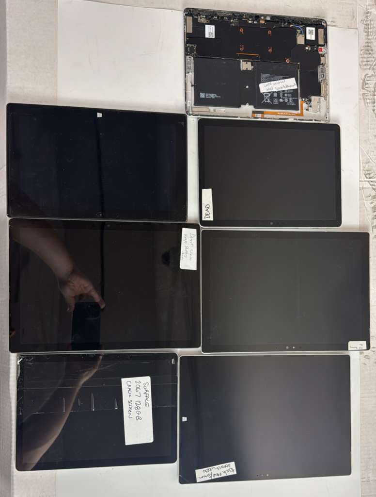 LOT OF 7 - Mix Microsoft Surface Tablets 64GB-256GB - ASIS