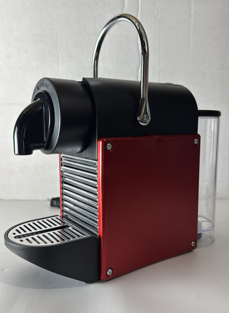 Breville Nespresso Pixie Espresso Machine - Red