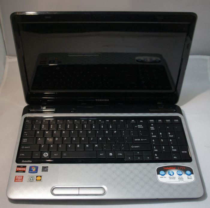 Toshiba Satellite L755D-S5218 AMD Quad-Core A6-3400M 1.4GHz 15.6' Inch Laptop AS IS