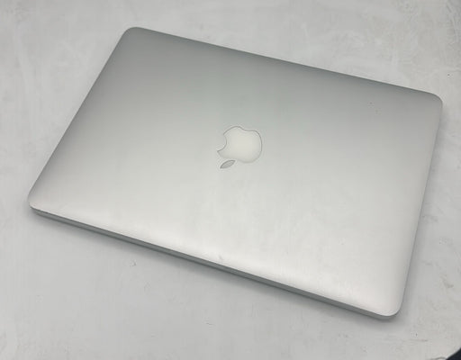 Apple MacBook Pro A1502 13.3"  Laptop - ASIS - Silver