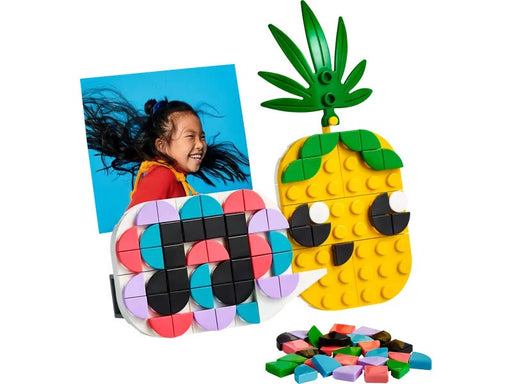 LEGO Pineapple Photo Holder and Mini Board 30560